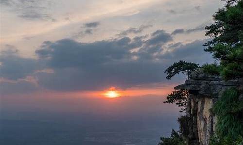 龙首山攻略游玩时间多久_龙首山好玩吗